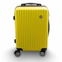 żółta walizka